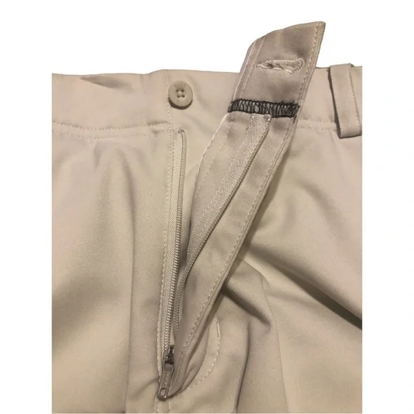 Nike Dri Fit Shorts Standard Fit Flat Front White Activewear Golfing Classic 34 - Picture 2 of 7